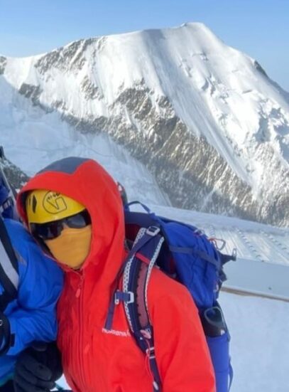 Geaca Norrona Trollveggen Gore-Tex Pro Light pe Mont Blanc (3)